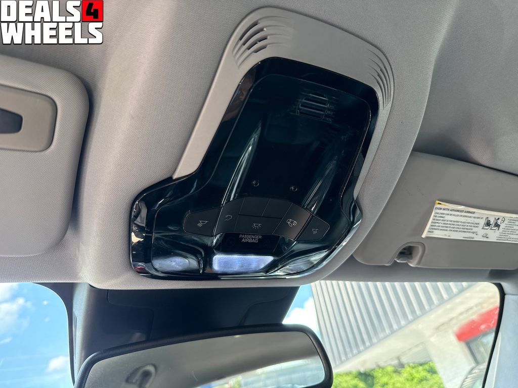 Used 2018 Alfa Romeo Giulia AWD image 35