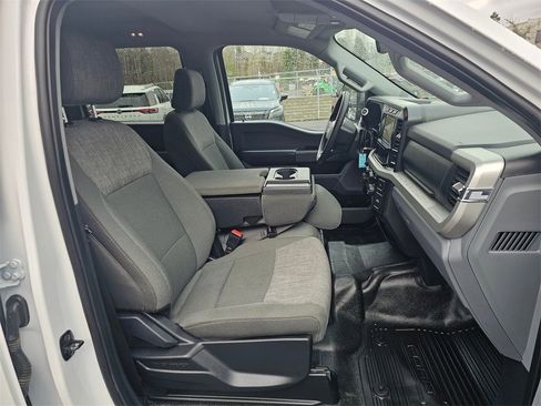 Used 2024 Ford F350 XLT image 27