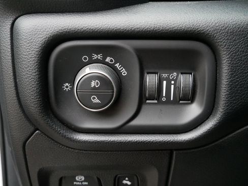 Used 2021 RAM 1500 Laramie image 17