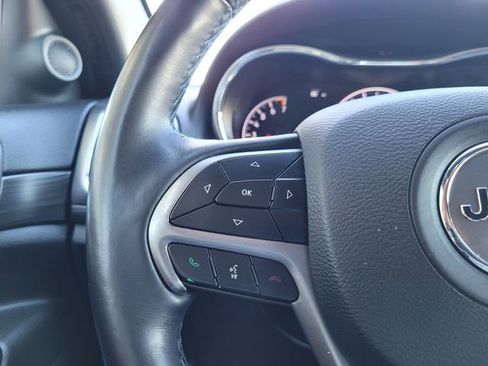 Certified 2019 Jeep Grand Cherokee Laredo RWD image 13