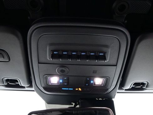 Used 2023 Ford Bronco Wildtrak AWD/4WD image 19