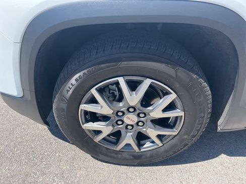 Used 2023 GMC Acadia SLT AWD/4WD image 20