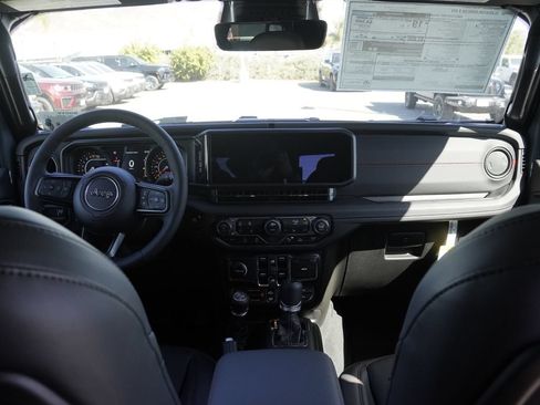 New 2026 Jeep Gladiator Rubicon AWD/4WD image 33