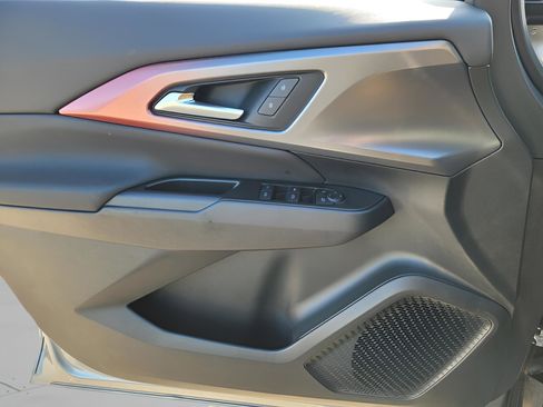 New 2025 Chevrolet Equinox EV RS image 20