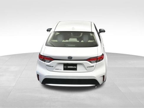 Used 2022 Toyota Corolla LE FWD image 38