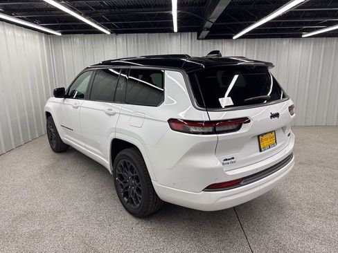 New 2026 Jeep Grand Cherokee L Summit AWD/4WD image 5