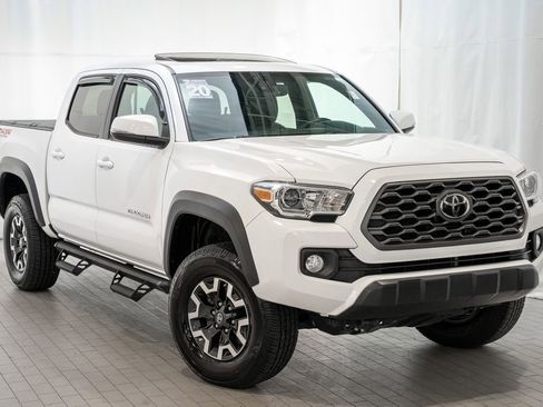 Used 2020 Toyota Tacoma TRD Off-Road w/ TRD Premium Off Road Package image 1