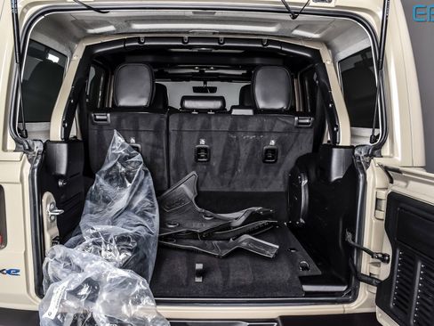 Used 2022 Jeep Wrangler Unlimited Rubicon 4xe w/ Cold Weather Group image 12