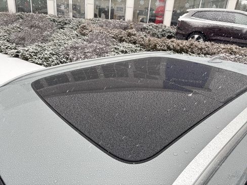 Certified 2025 Volvo XC40 B5 Plus image 12