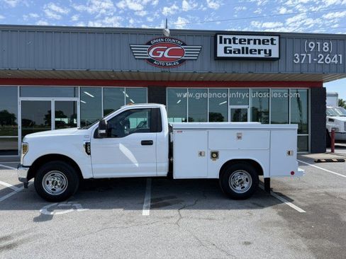Used 2019 Ford F250 XL w/ XL Value Package image 5