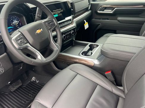 New 2026 Chevrolet Silverado 3500 LT w/ All Star Edition image 7