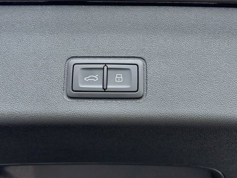 New 2026 Audi Q3 quattro 2.0T AWD/4WD image 12