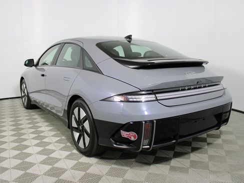 Used 2024 Hyundai Ioniq 6 SE image 31