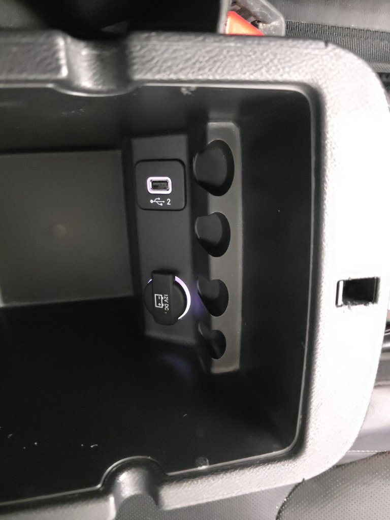 Used 2019 Jeep Cherokee Limited AWD/4WD image 23