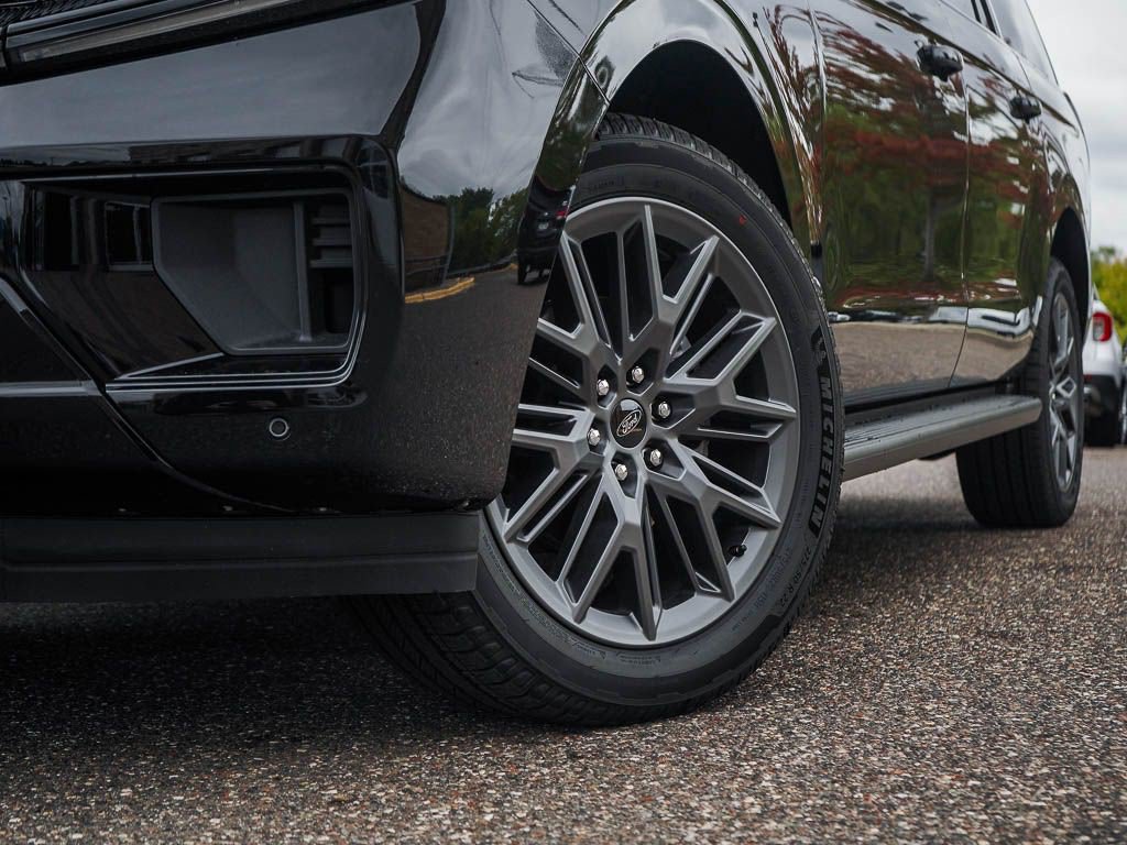 New 2026 Ford Expedition Max Platinum w/ Stealth Appearance Package AWD/4WD image 5