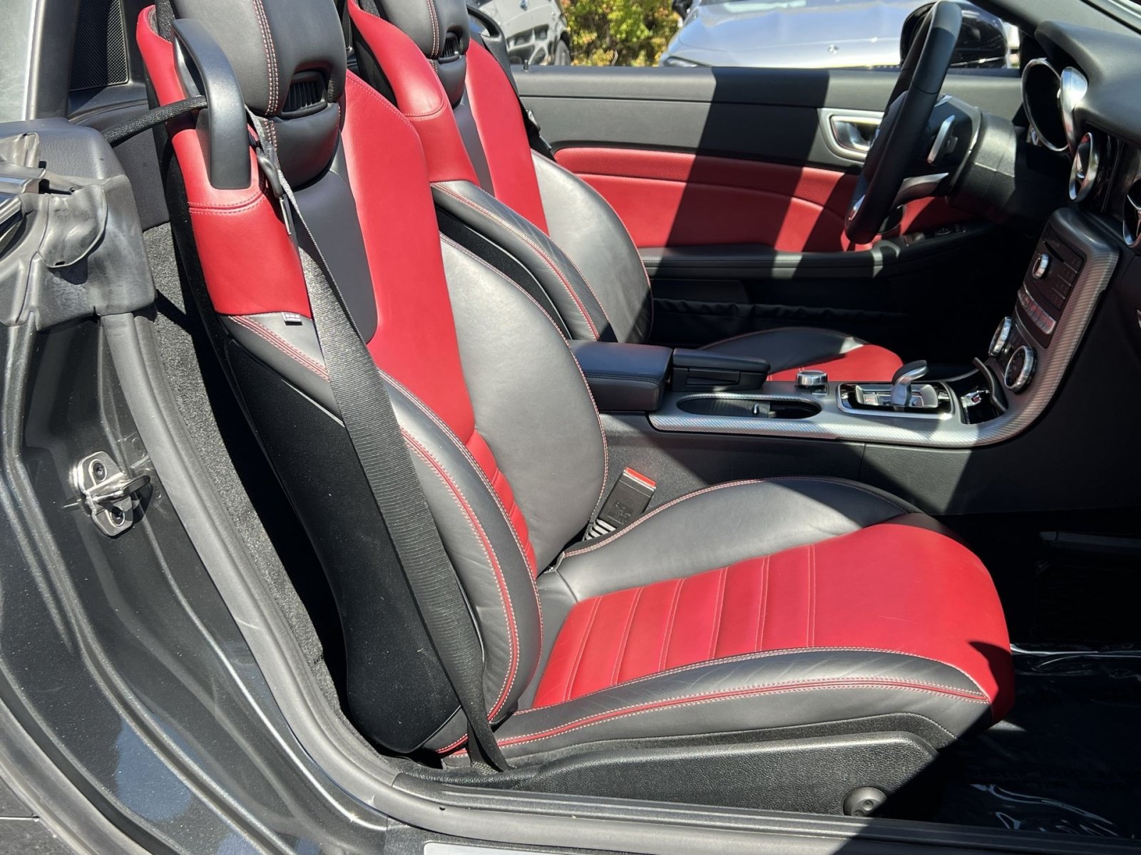 Used 2020 Mercedes-Benz SLC 43 AMG image 31