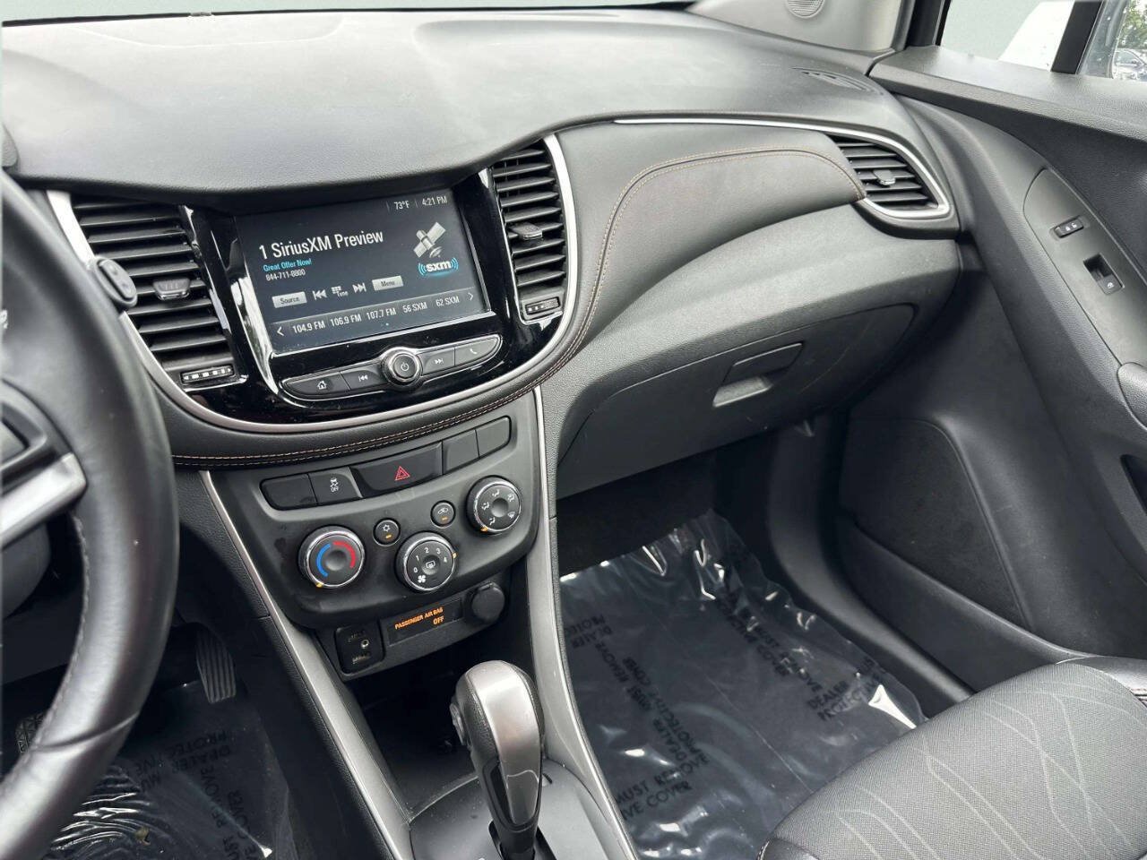 Used 2017 Chevrolet Trax LT w/ LT Convenience Package AWD/4WD image 30
