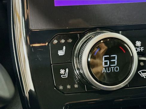 Used 2023 Toyota Highlander Limited image 23