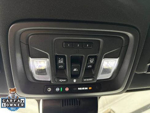 Used 2025 GMC Sierra 2500 AT4 w/ AT4 Premium Plus Package AWD/4WD image 33