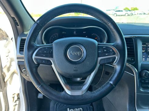 Used 2018 Jeep Grand Cherokee Limited AWD/4WD image 21