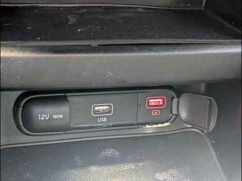 Certified 2024 Kia Forte LXS w/ LXS Technology Package FWD image 17