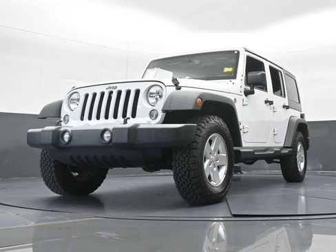 Used 2018 Jeep Wrangler Unlimited Sport S AWD/4WD image 51
