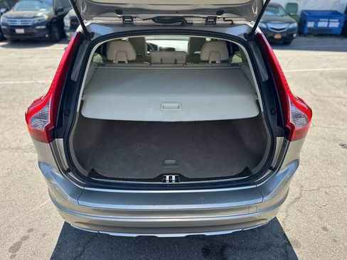 Used 2015 Volvo XC60 T5 Premier image 34