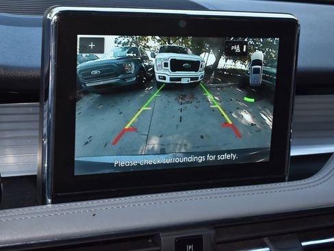 Certified 2022 Lincoln Corsair AWD w/ Premium Package image 28