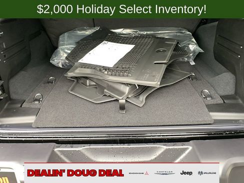 New 2025 Jeep Wrangler Unlimited Rubicon image 31