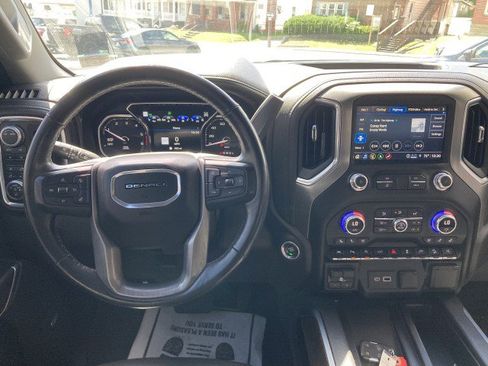 Used 2021 GMC Sierra 1500 Denali w/ Denali Ultimate Package AWD/4WD image 8