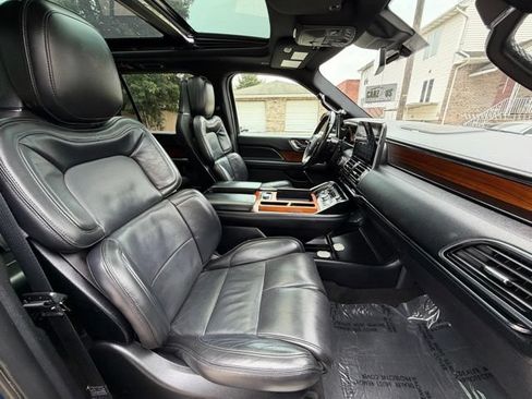 Used 2019 Lincoln Navigator L Reserve AWD/4WD image 26