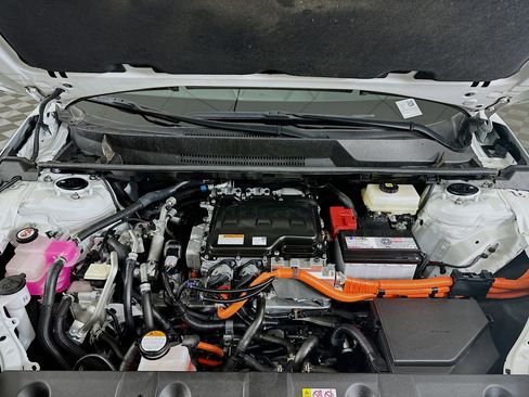 Used 2023 Toyota bZ4X XLE w/ Weather Package image 32