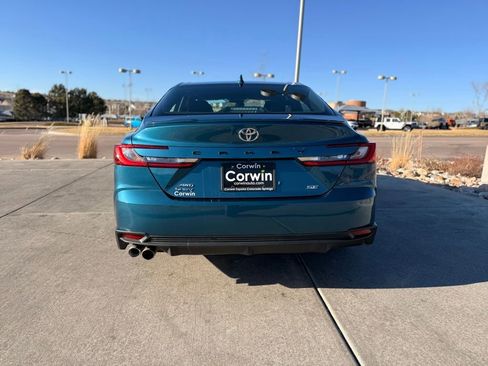 Used 2025 Toyota Camry SE w/ Convenience Package image 8