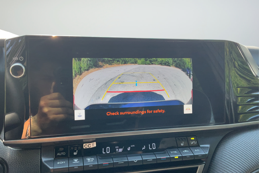 Used 2025 Toyota Camry SE w/ Multimedia Upgrade Package FWD image 16