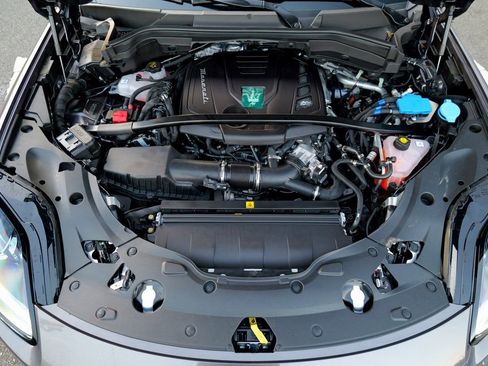 New 2025 Maserati Grecale GT image 51