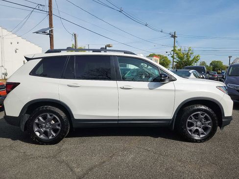 Certified 2024 Honda Passport TrailSport image 7