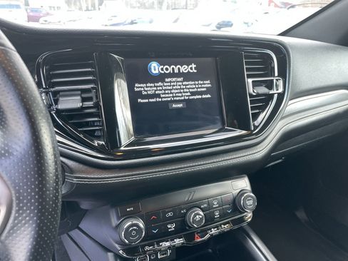 Used 2022 Dodge Durango SXT w/ Blacktop Package image 32