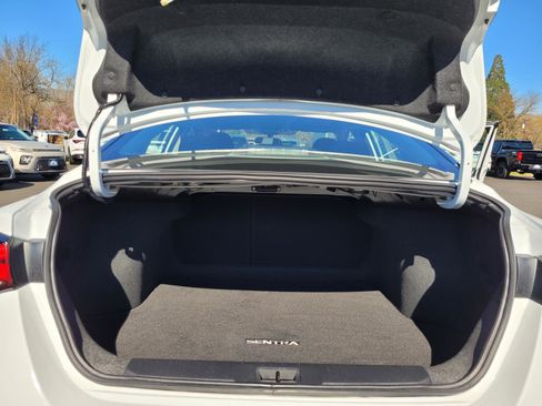 Used 2025 Nissan Sentra SV image 22