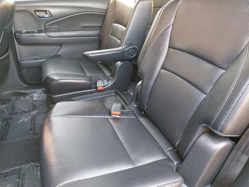 Used 2016 Honda Pilot Elite image 16