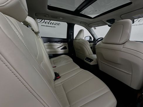 Used 2025 INFINITI QX60 Pure image 31