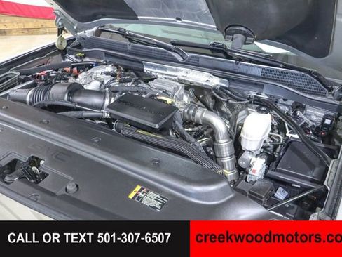 Used 2019 GMC Sierra 2500 SLT w/ Duramax Plus Package AWD/4WD image 35