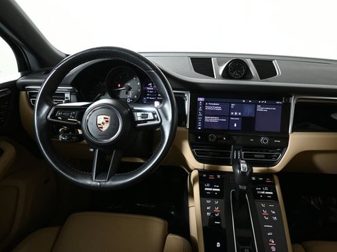 Used 2023 Porsche Macan AWD/4WD image 17