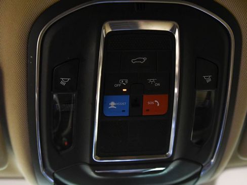 Used 2022 Jeep Grand Cherokee L Limited image 28