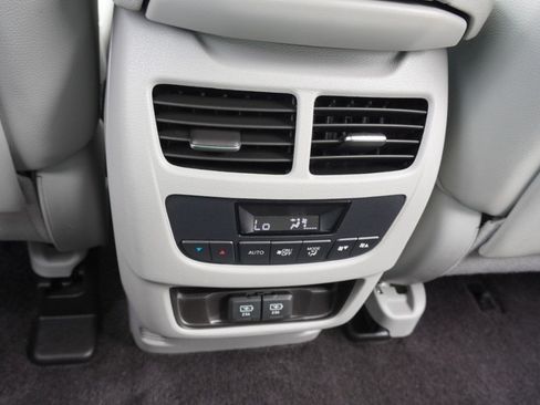 Used 2017 Acura MDX w/ Technology Package FWD image 34