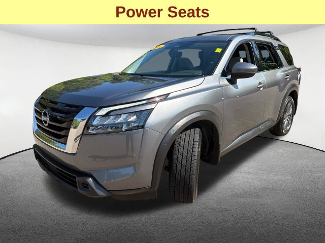Used 2024 Nissan Pathfinder SV AWD/4WD image 5