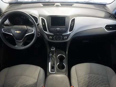 Used 2019 Chevrolet Equinox LS FWD image 22
