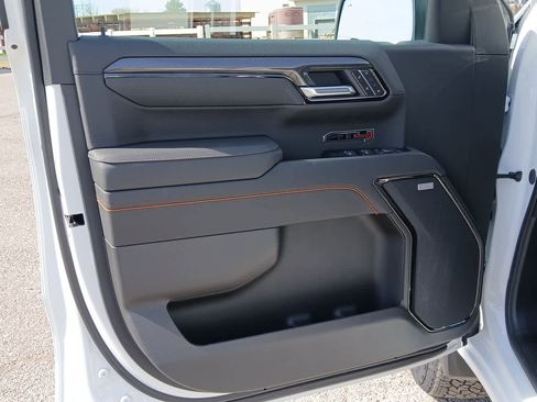 New 2026 GMC Sierra 1500 AT4 w/ AT4 Premium Package AWD/4WD image 20