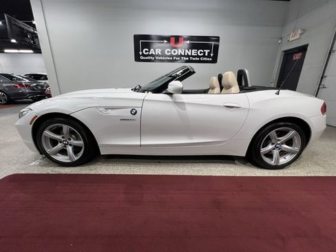 Used 2011 BMW Z4 sDrive30i image 29