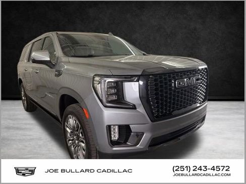 Used 2023 GMC Yukon XL Denali Ultimate image 1