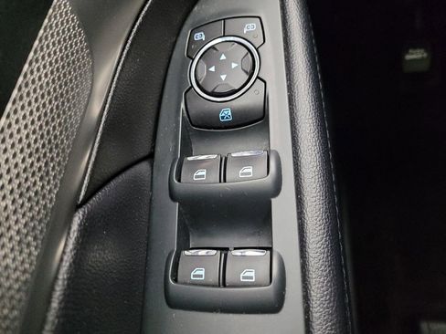 Used 2018 Ford Explorer XLT w/ Equipment Group 201A image 27